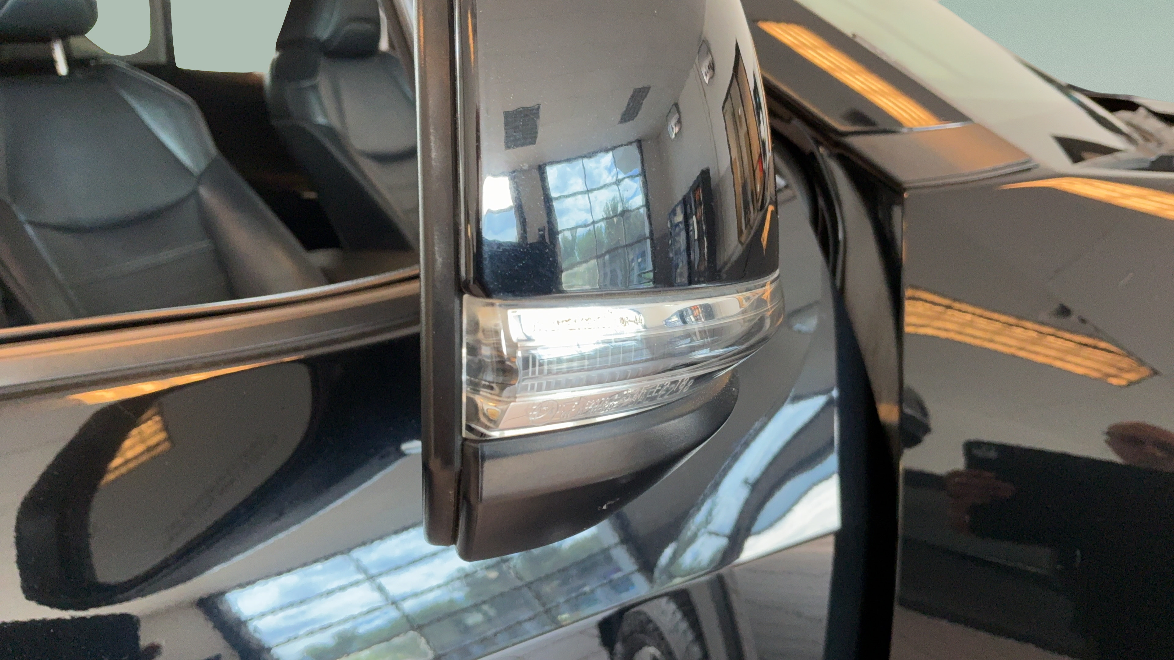 Used 2019 Toyota RAV4 XLE Premium w/ Advanced Technology Package FWD image 53