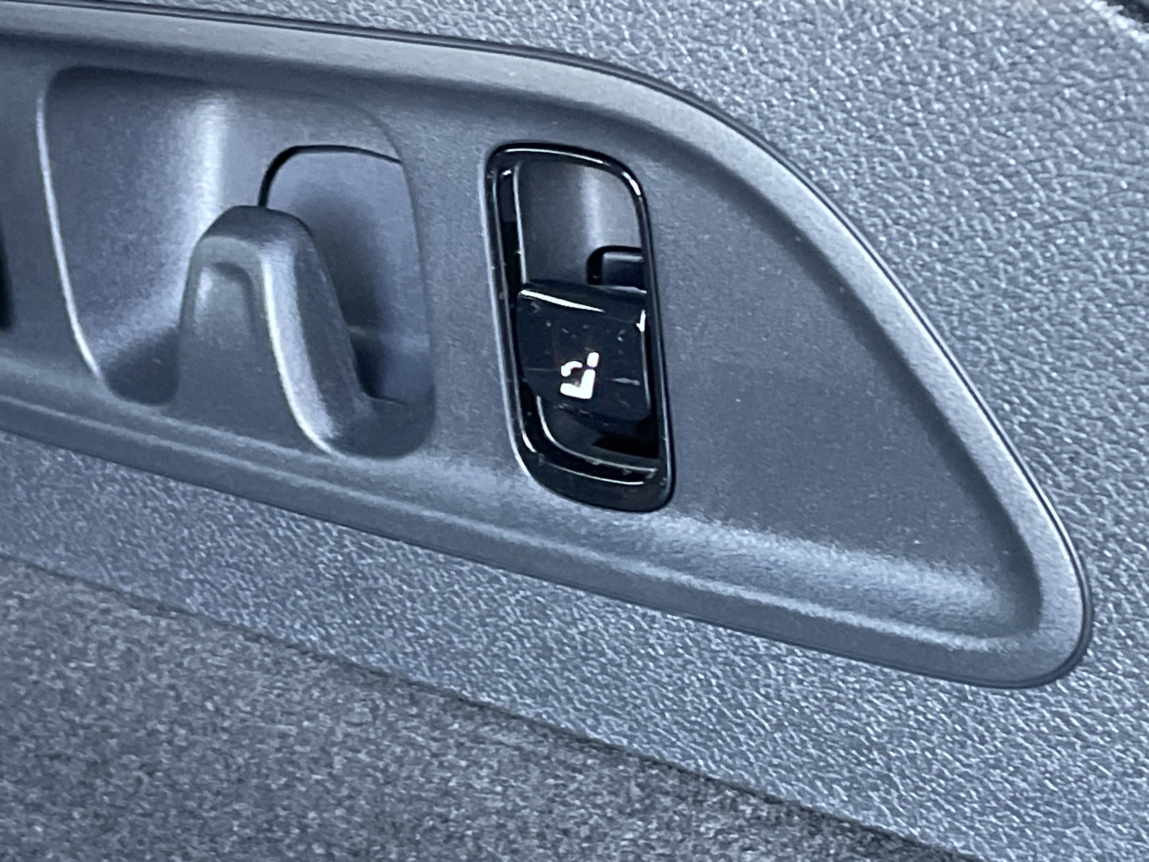 New 2026 Mercedes-Benz E 450 4MATIC All-Terrain Wagon image 11