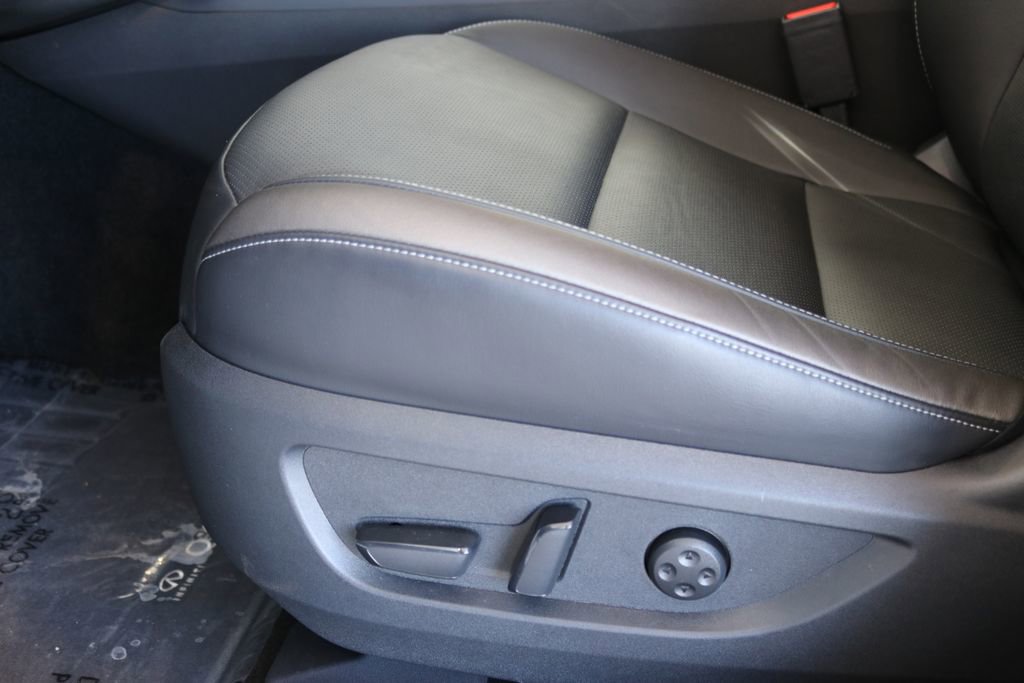 Certified 2024 INFINITI QX55 Luxe w/ Cargo Package image 15