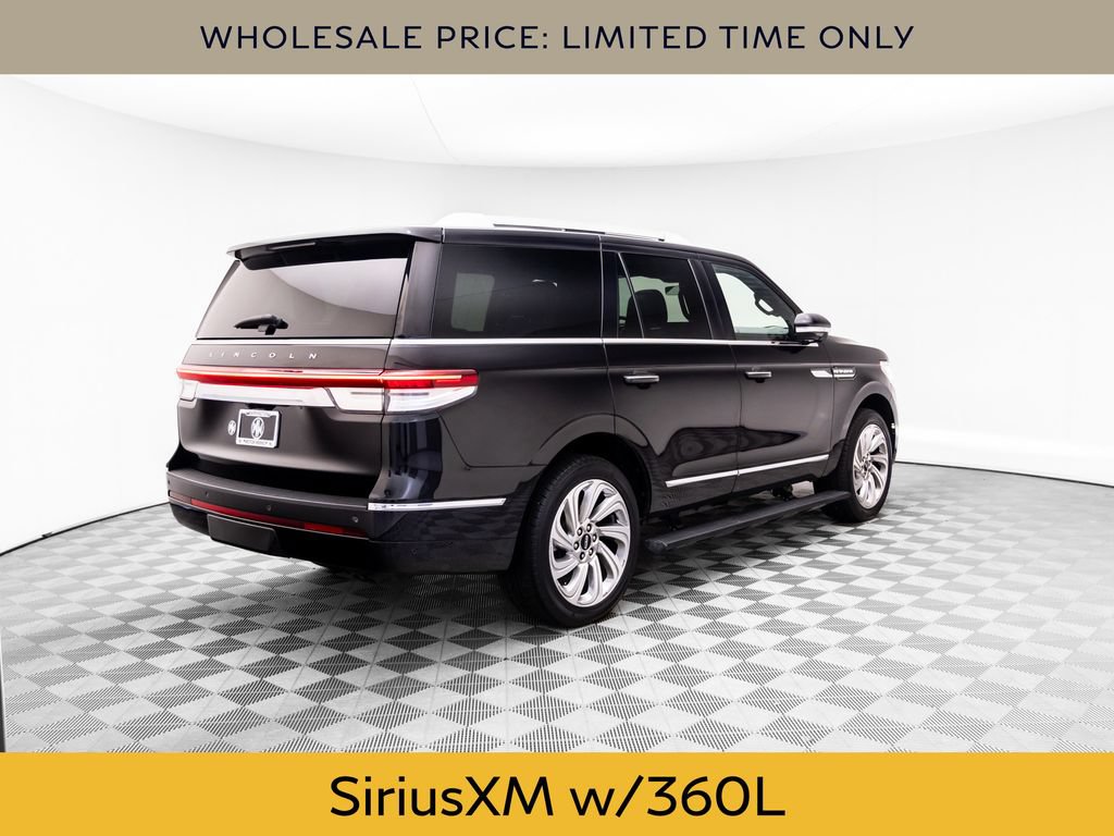 Used 2024 Lincoln Navigator Reserve AWD/4WD video 5