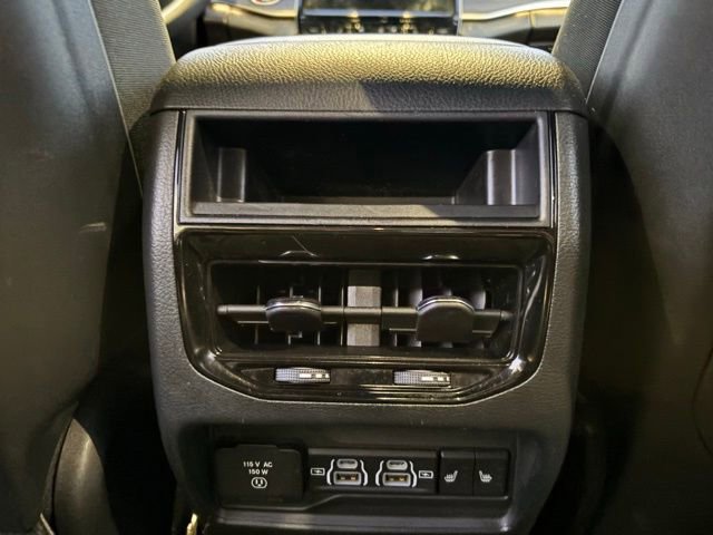 Certified 2025 Jeep Grand Cherokee Limited w/ Luxury Tech Group II image 24