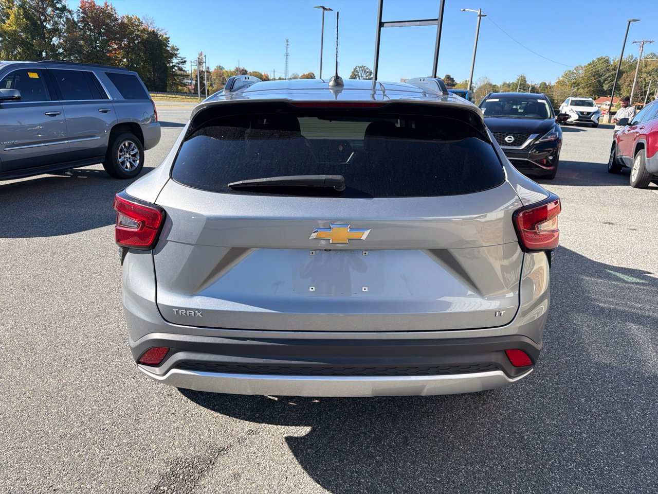 Used 2024 Chevrolet Trax LT FWD image 8