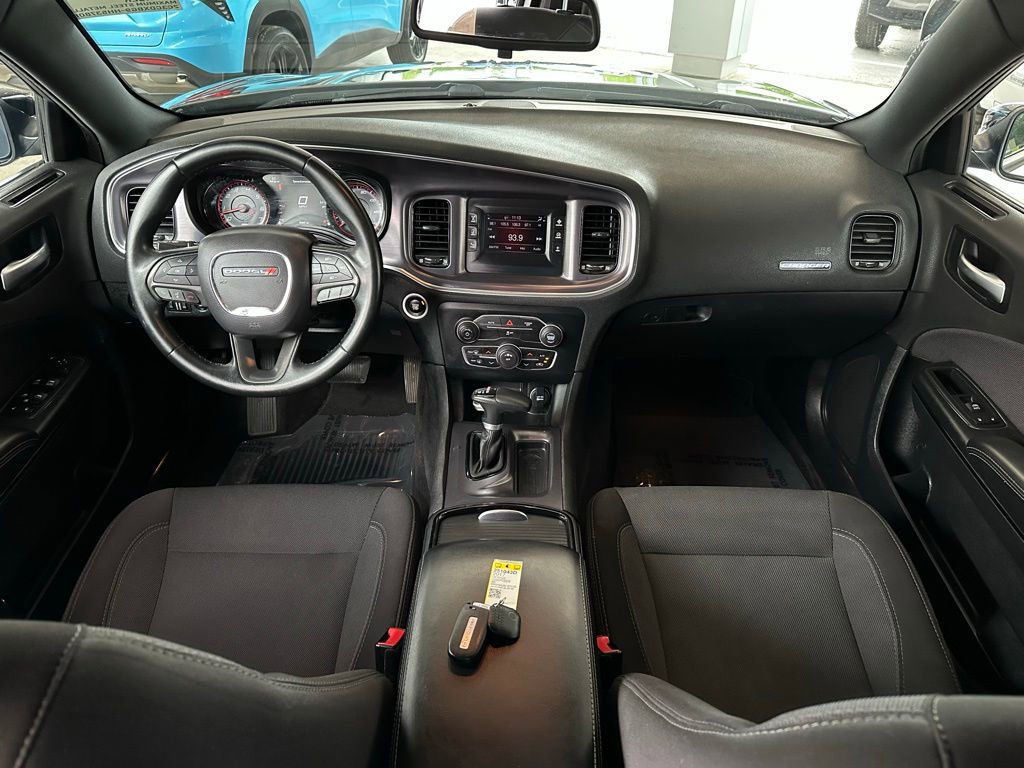 Used 2017 Dodge Charger SE w/ Blacktop Package image 20