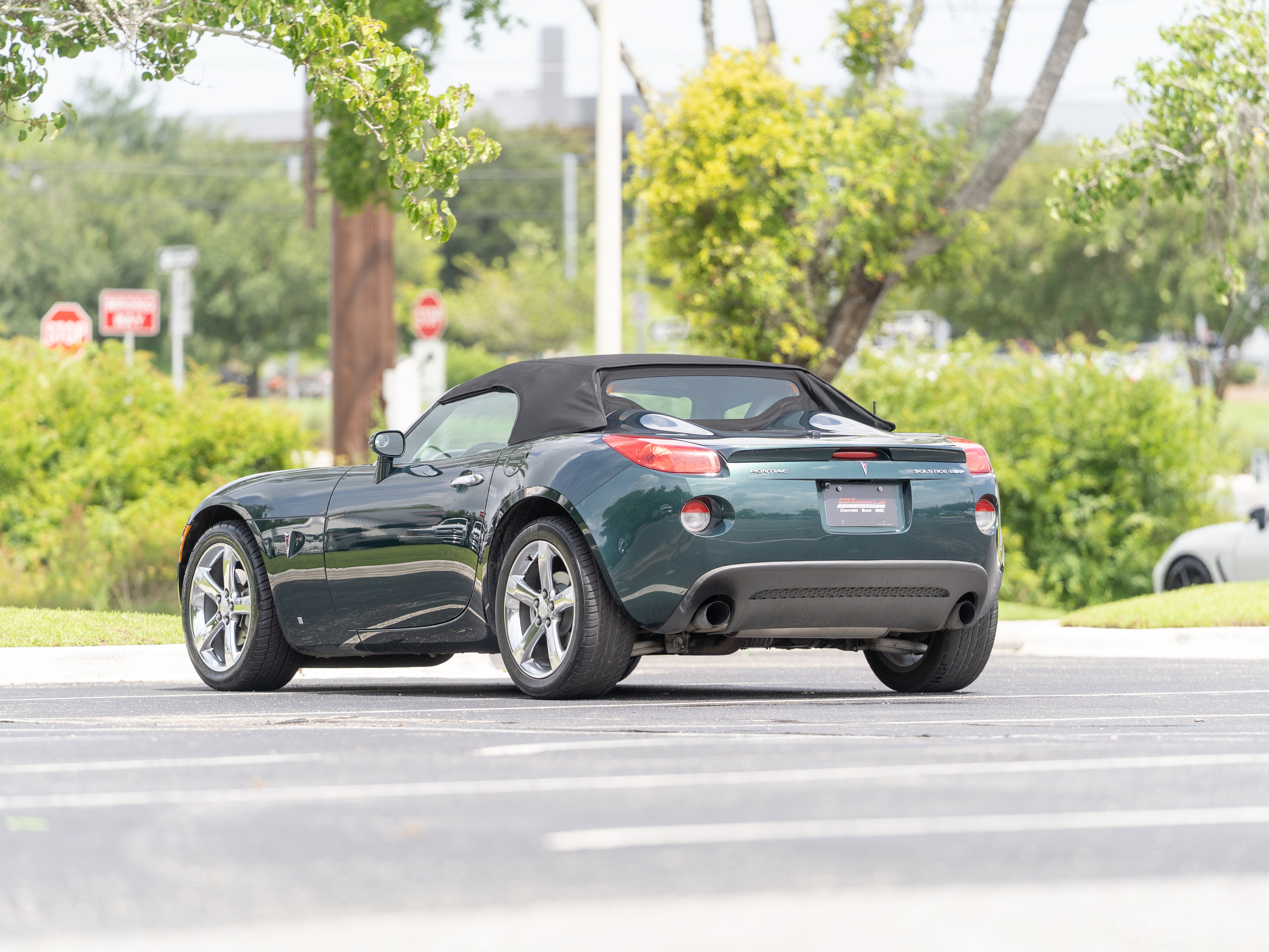 Used 2007 Pontiac Solstice GXP w/ Premium Package RWD image 3