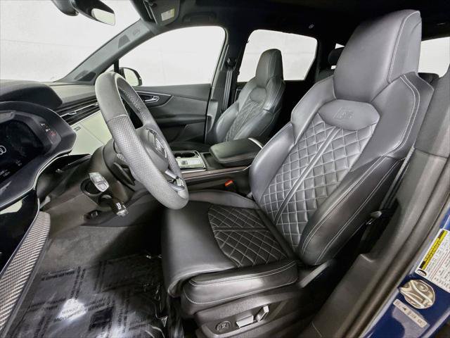Certified 2025 Audi SQ7 Prestige AWD/4WD image 5