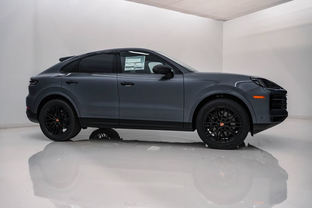 New 2026 Porsche Cayenne Coupe AWD/4WD image 9