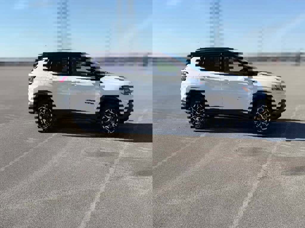 New 2026 Jeep Compass Trailhawk image 14