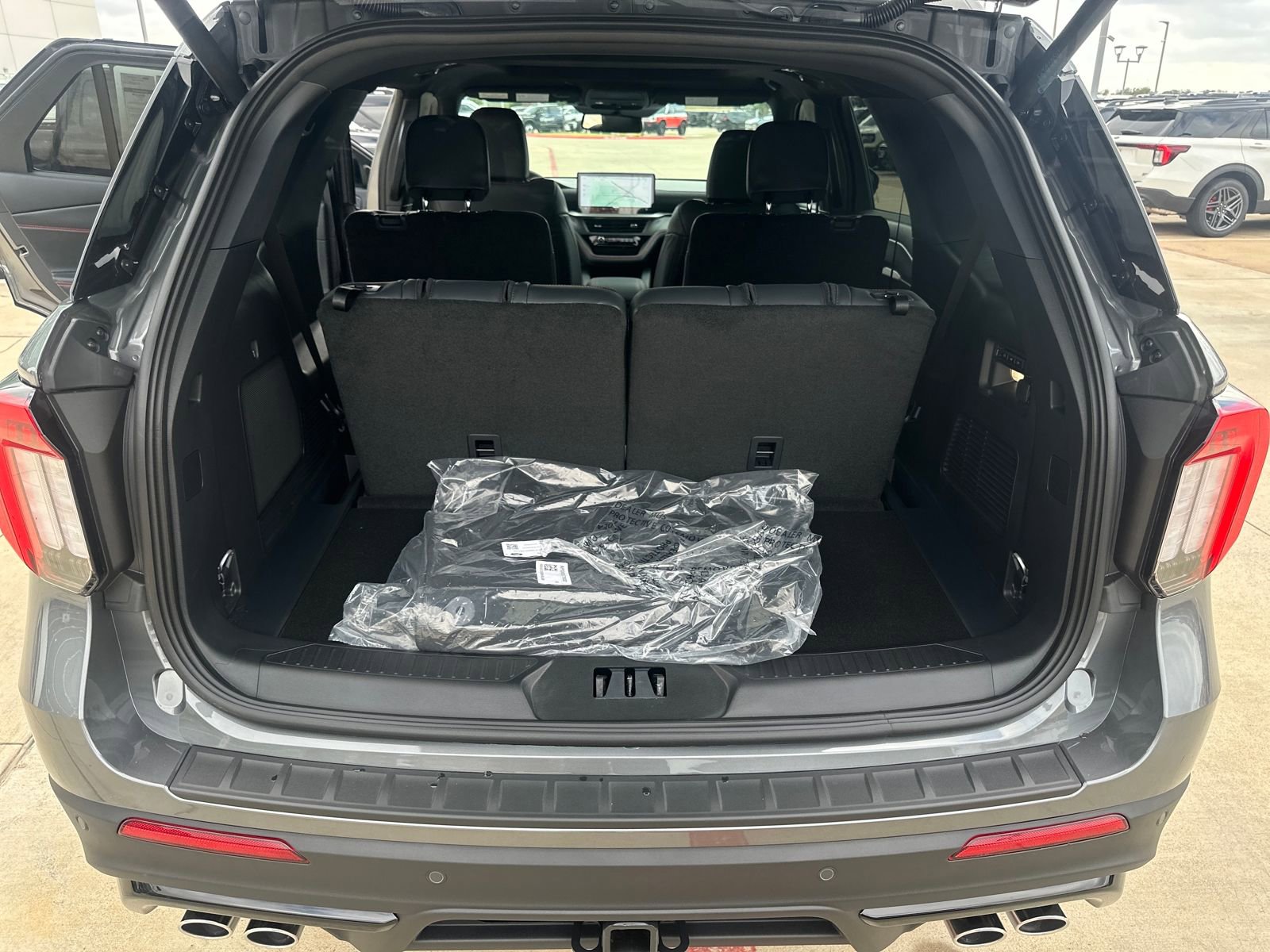 New 2026 Ford Explorer ST w/ Sun And Sound Package image 23