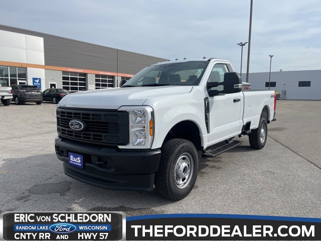 New 2025 Ford F250 XLT