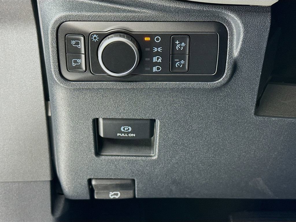 Used 2022 Ford Bronco Badlands image 14