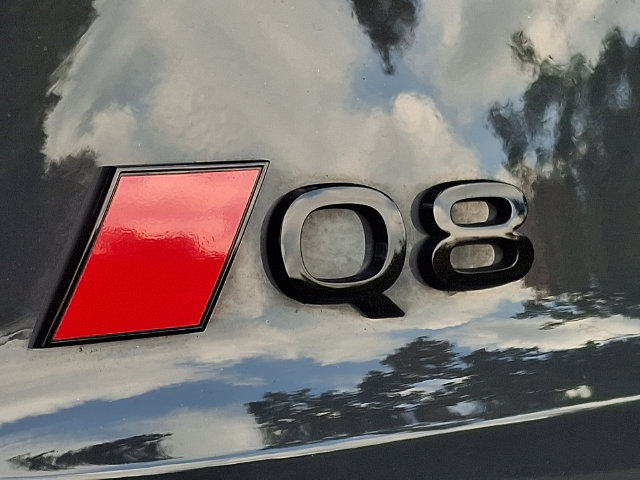Certified 2024 Audi Q8 e-tron Prestige w/ Prestige Package AWD/4WD image 32