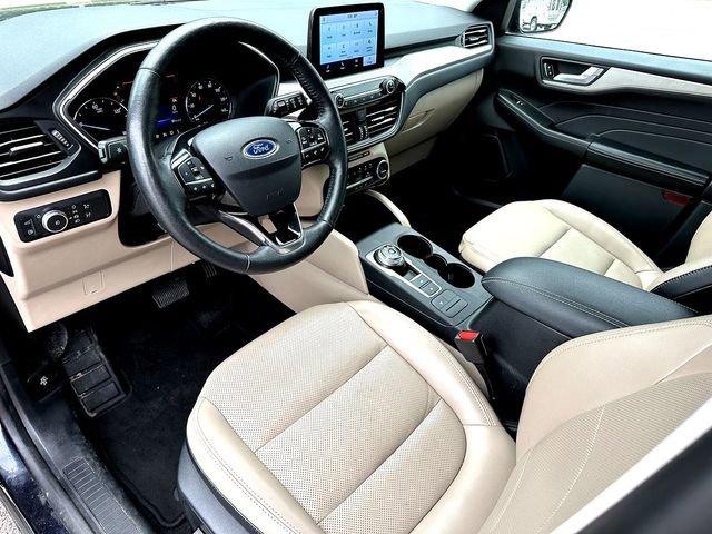 Used 2021 Ford Escape SEL FWD image 13