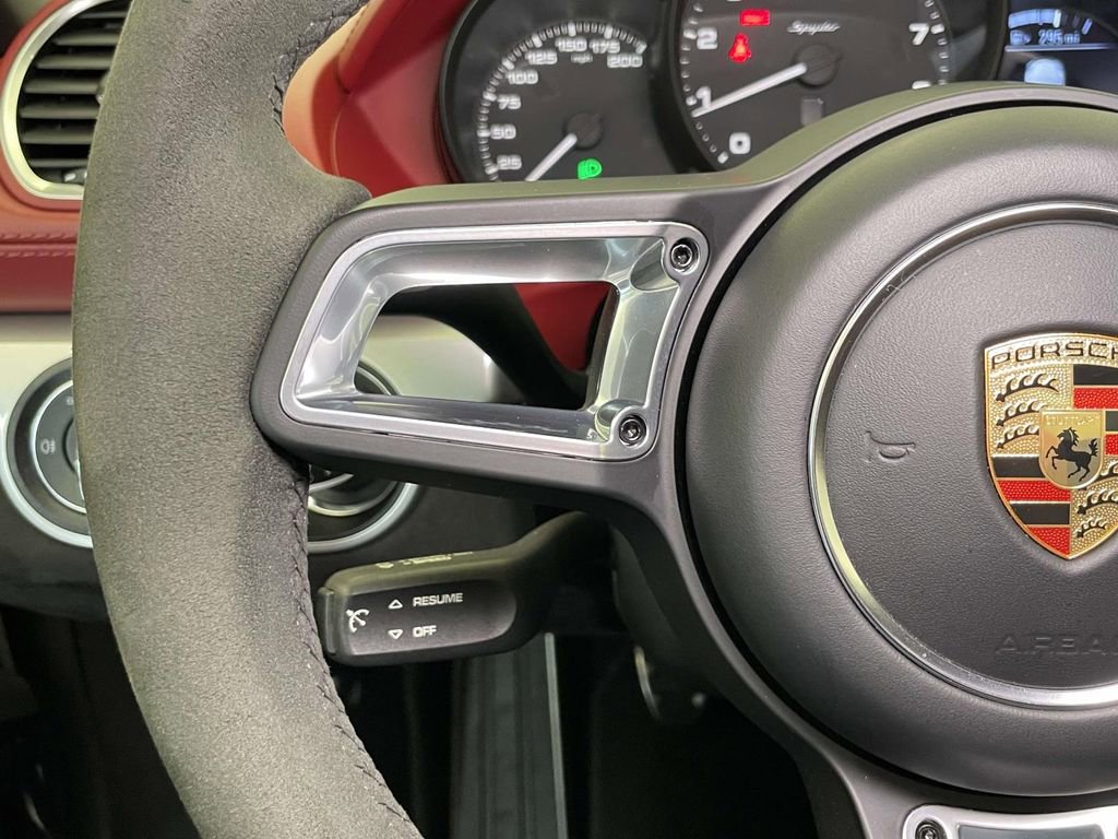 Used 2021 Porsche 718 Boxster Spyder RWD image 32