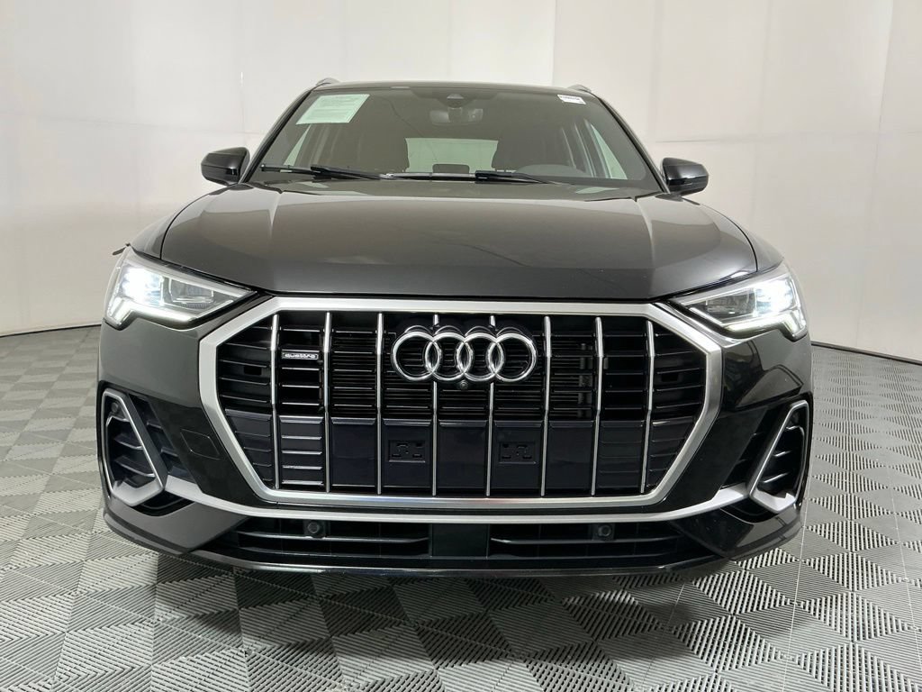 Used 2022 Audi Q3 2.0T Premium Plus AWD/4WD image 3