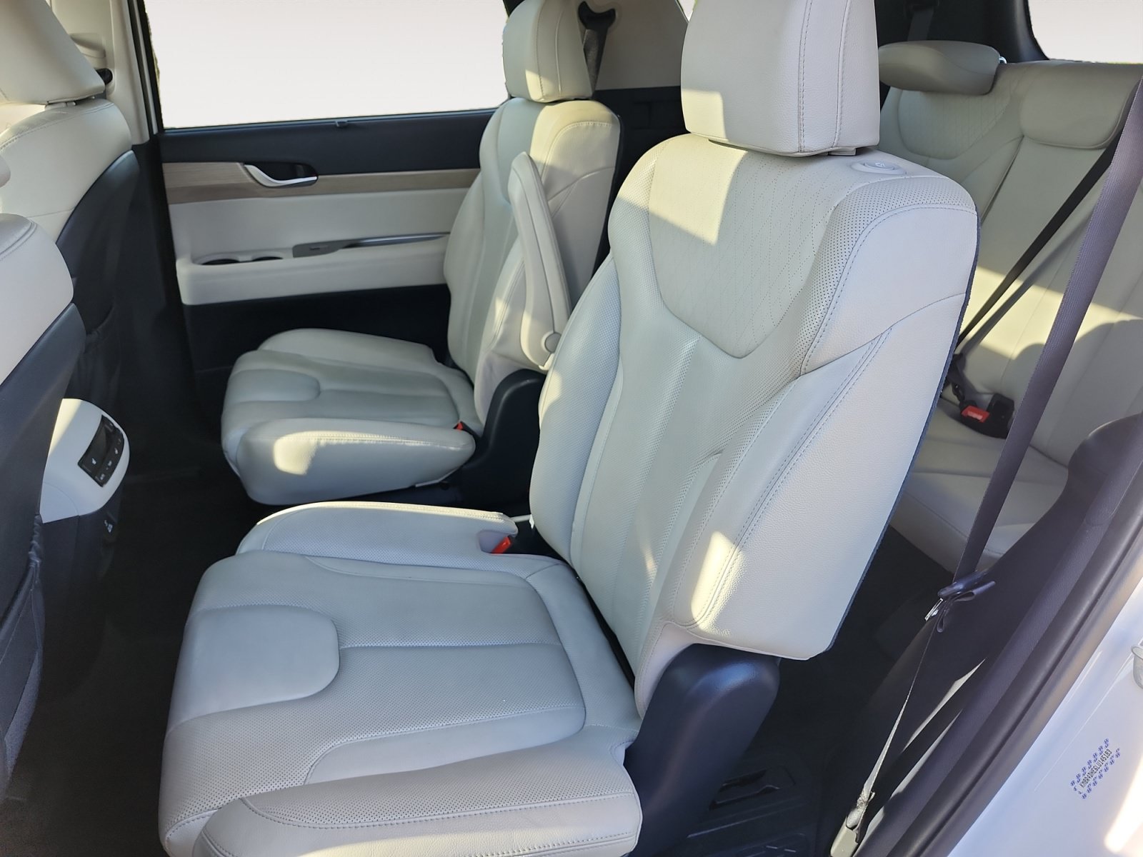 Used 2020 Hyundai Palisade SEL w/ Premium Package AWD/4WD image 14
