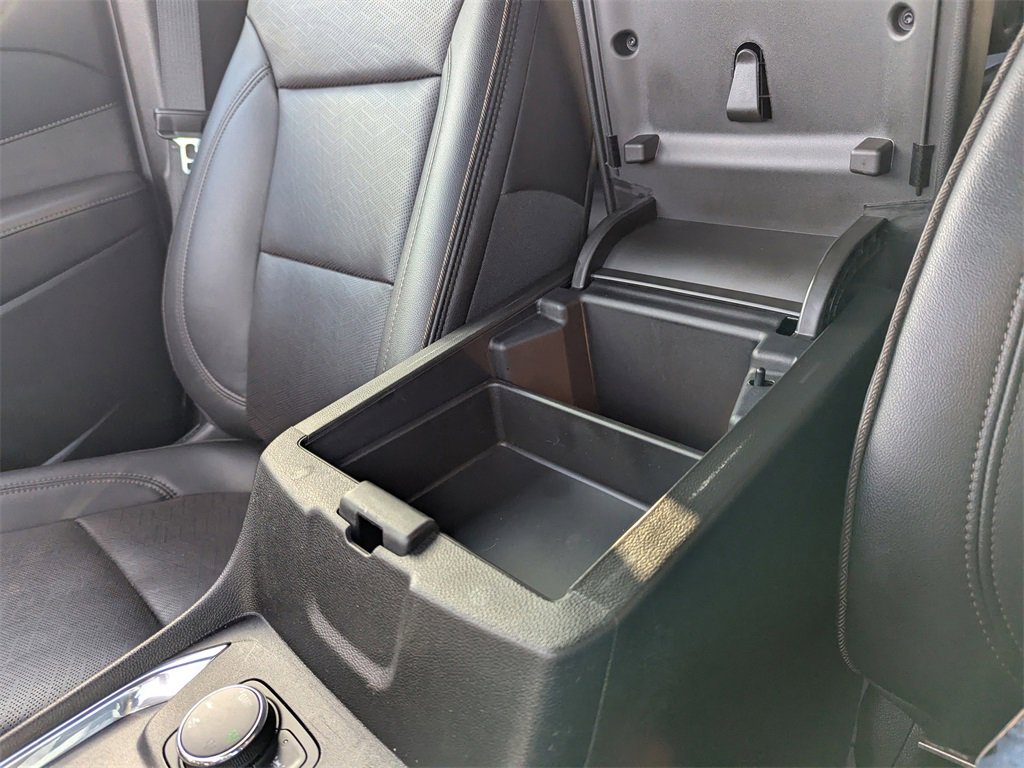 Used 2023 Chevrolet Traverse High Country w/ LPO, 'HIT The Road' Package image 27