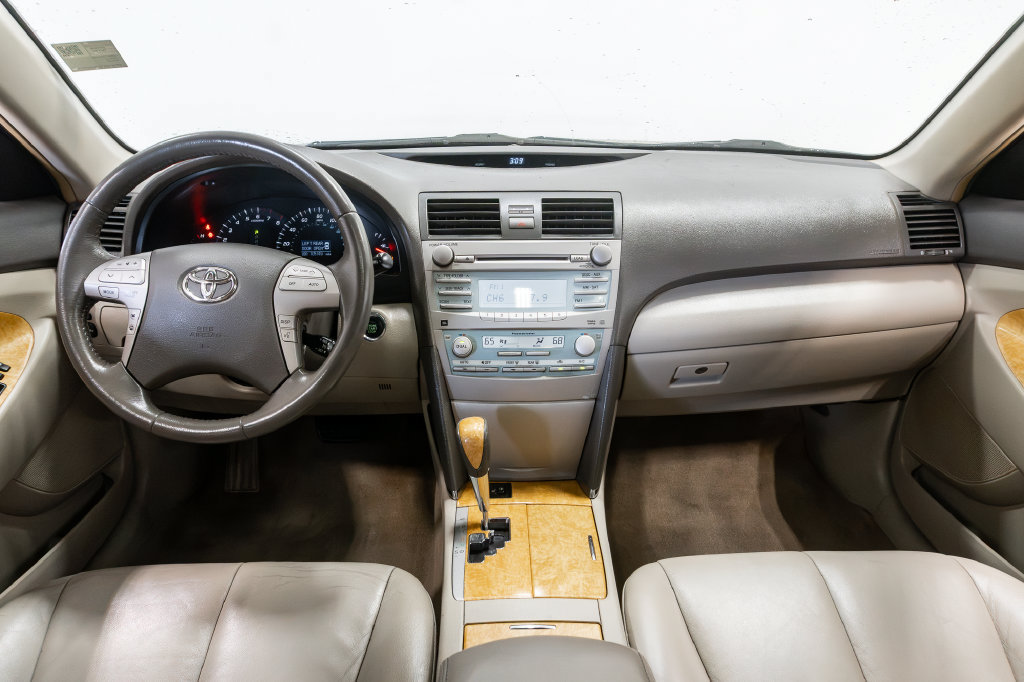 Used 2007 Toyota Camry XLE FWD image 24