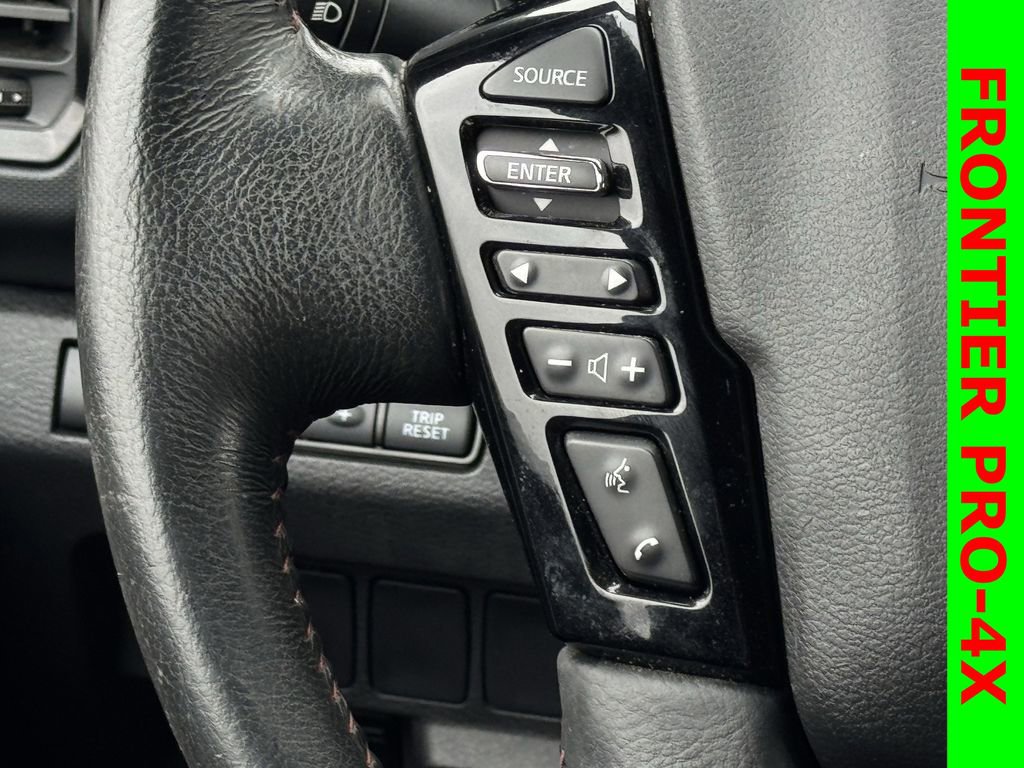 Used 2022 Nissan Frontier PRO-4X w/ Technology Package image 13