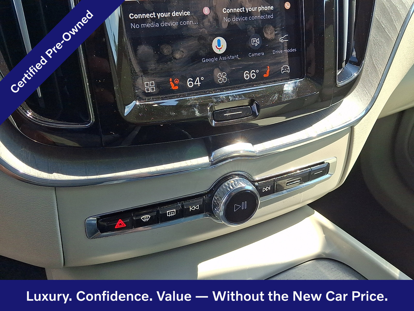 Certified 2024 Volvo XC60 B5 Plus w/ Climate Package AWD/4WD image 17