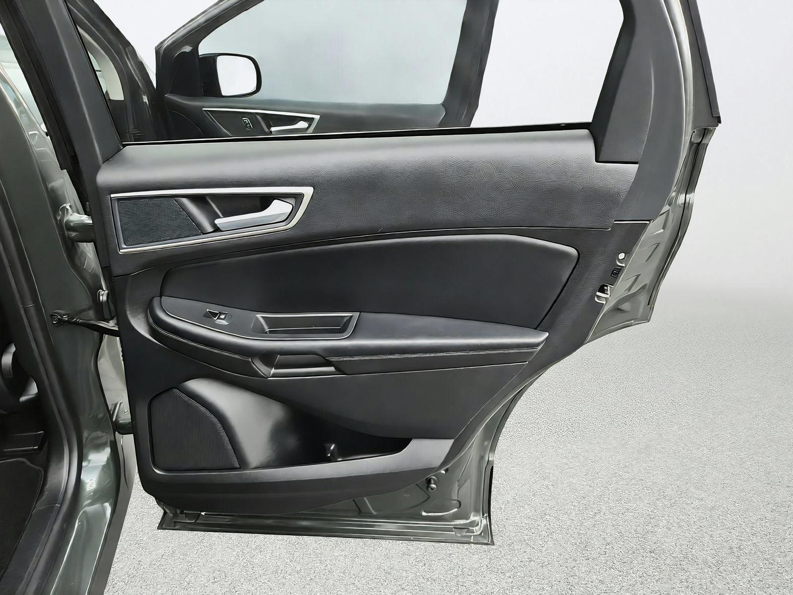 Used 2024 Ford Edge SEL w/ Convenience Package AWD/4WD image 30