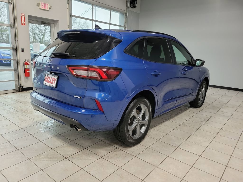 Used 2023 Ford Escape ST-Line w/ Tech Pack #1 image 4