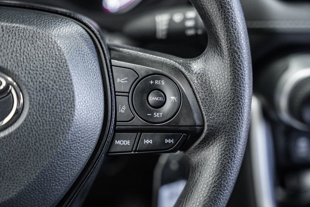 Used 2025 Toyota RAV4 LE image 22