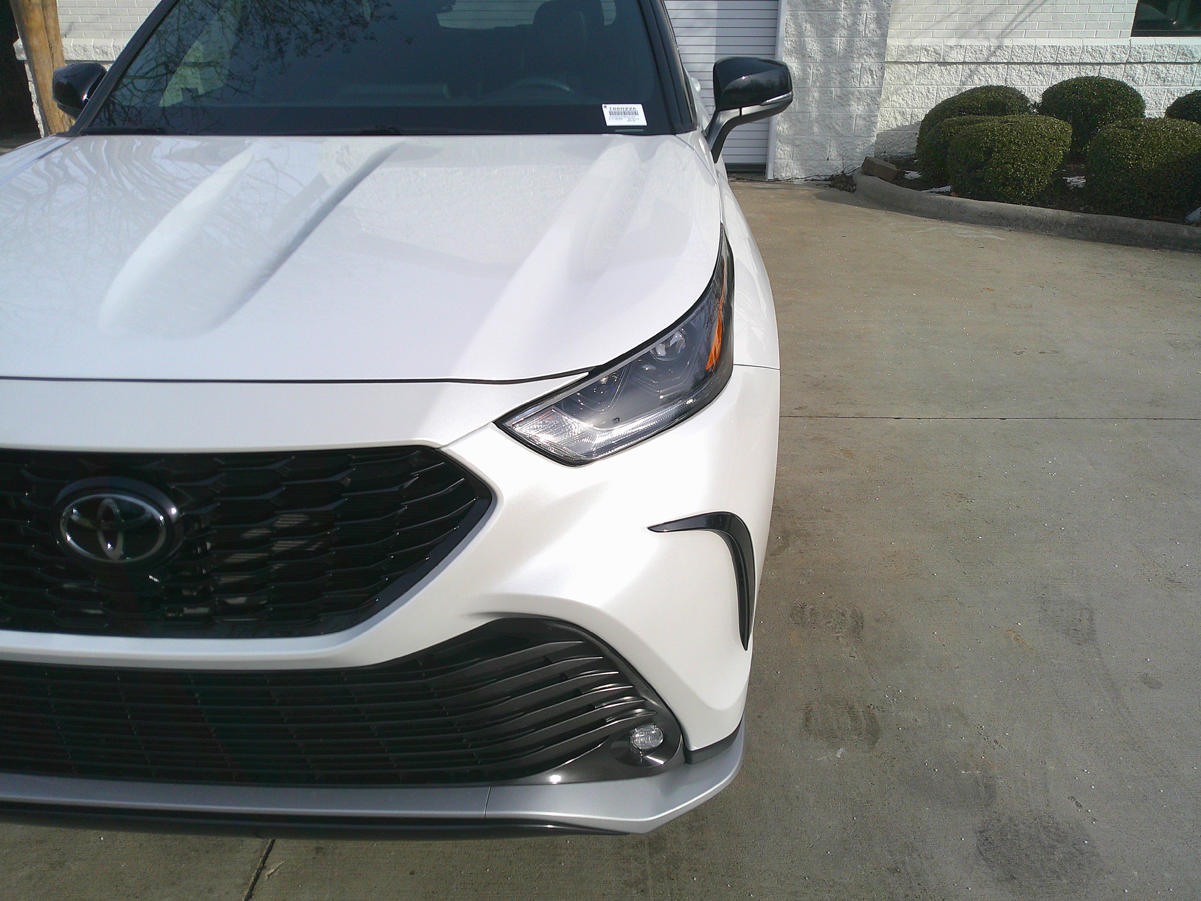 Used 2024 Toyota Highlander XSE image 6