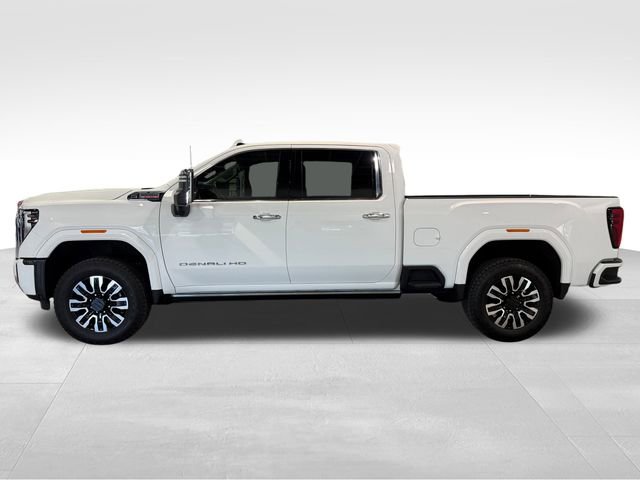 Used 2024 GMC Sierra 2500 Denali w/ Denali Reserve Package image 4