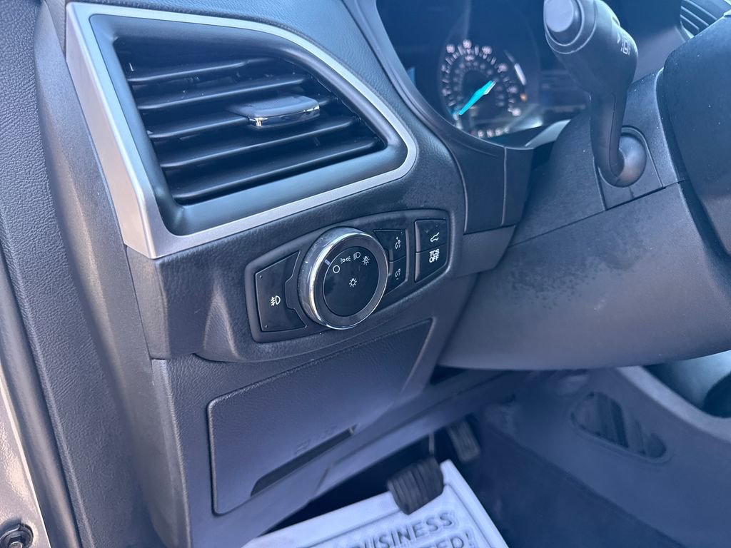 Used 2024 Ford Edge SEL w/ Sport Appearance Package image 27