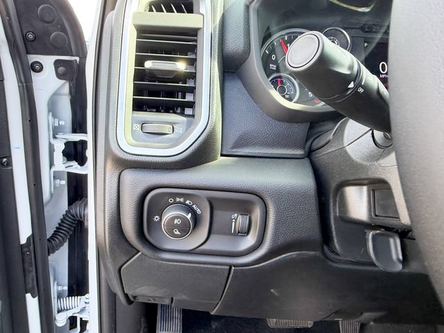 New 2026 RAM 2500 Big Horn AWD/4WD image 21