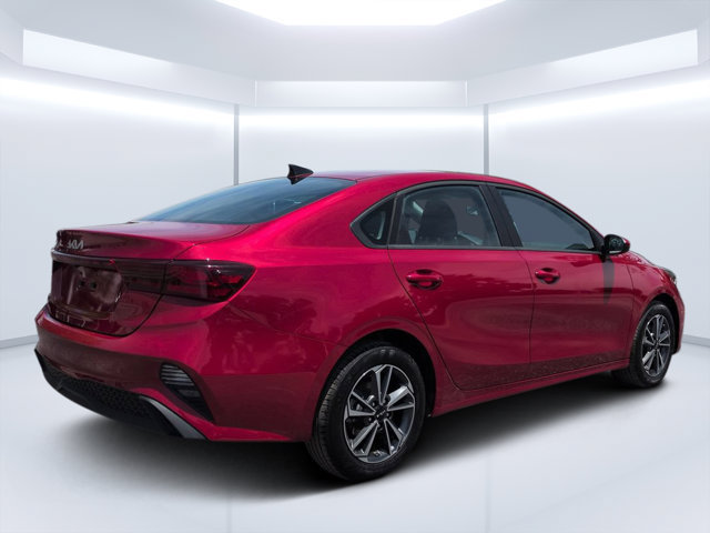 Used 2024 Kia Forte LXS FWD image 3
