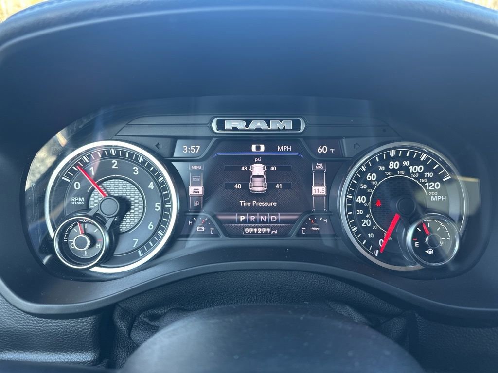 Used 2022 RAM 1500 Laramie AWD/4WD image 30