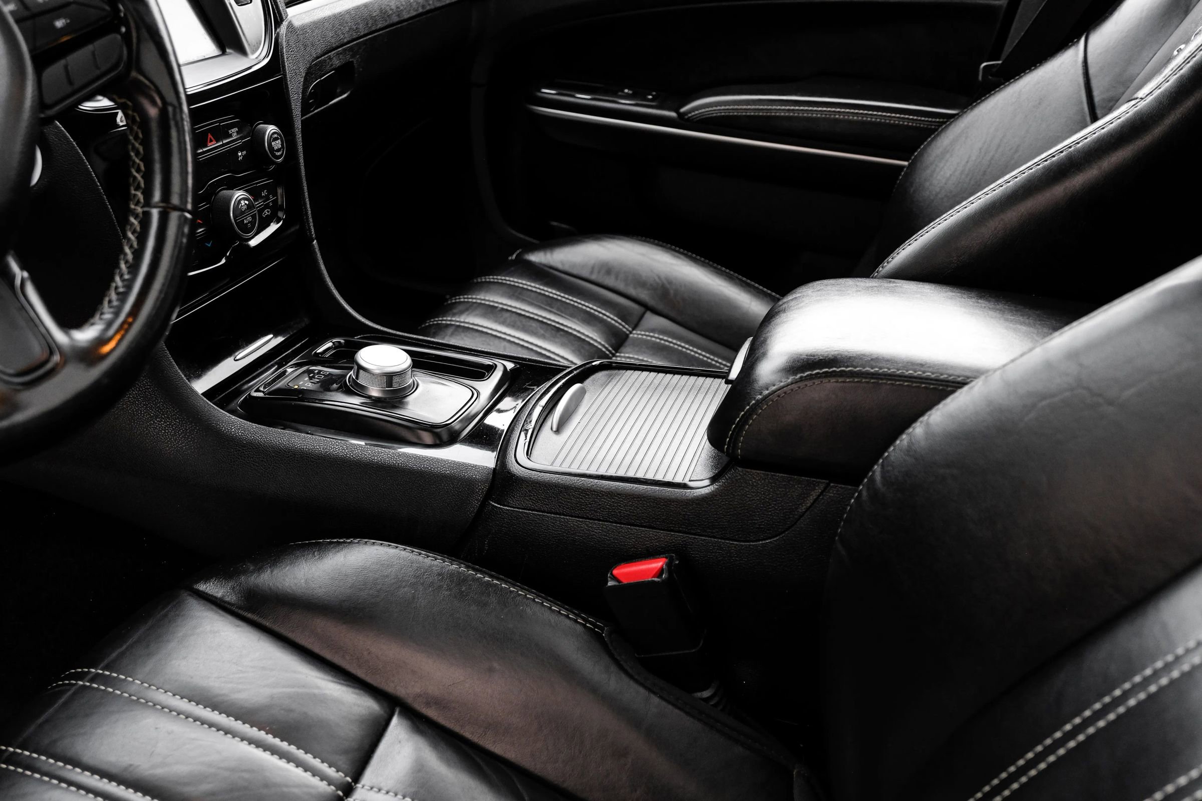 Used 2020 Chrysler 300 S RWD image 37