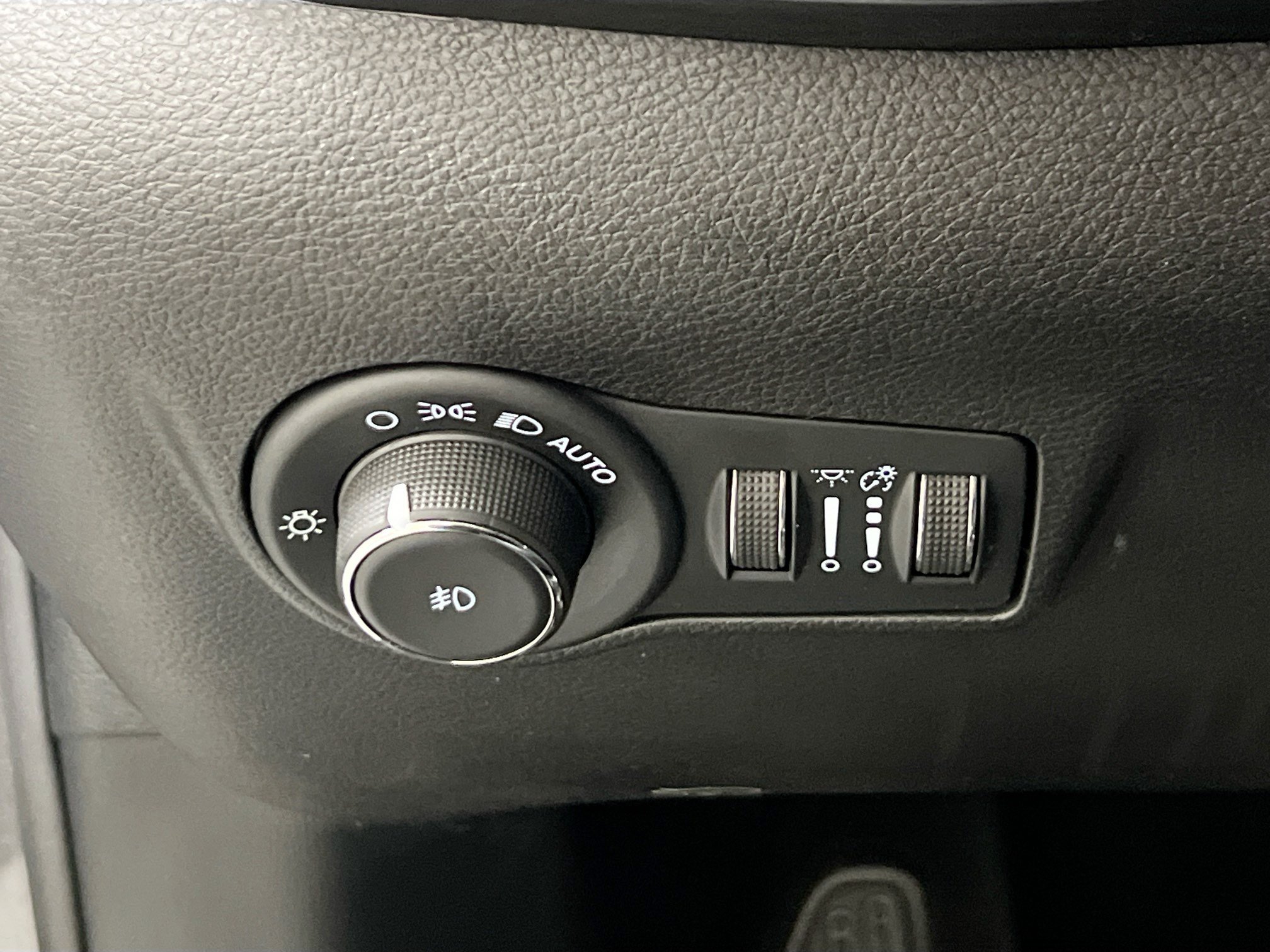 Used 2022 Jeep Compass Latitude w/ Convenience Group AWD/4WD image 10