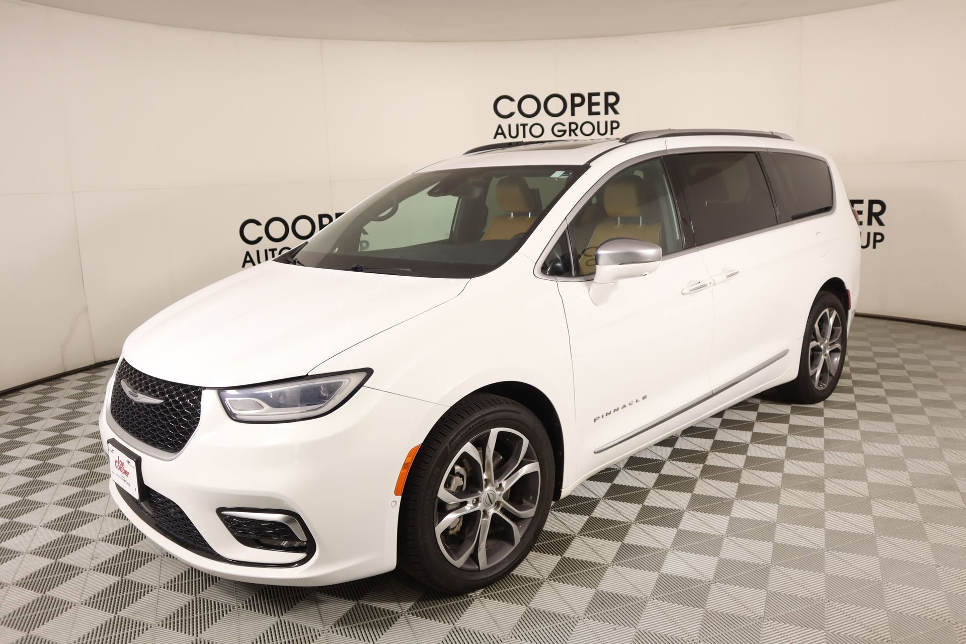 Used 2021 Chrysler Pacifica Pinnacle image 11