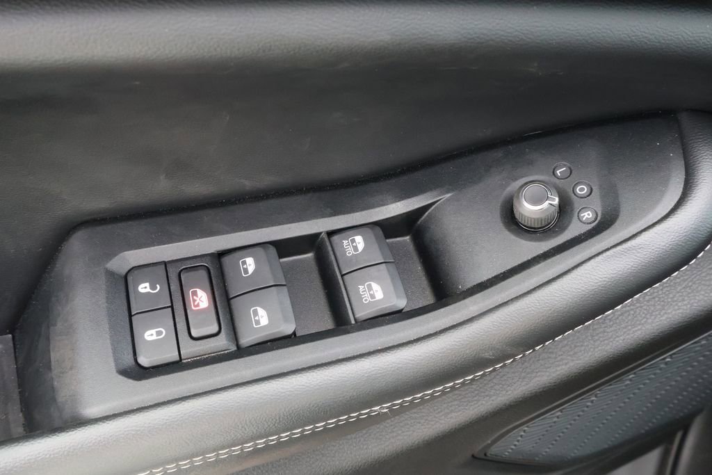 Used 2023 Jeep Grand Cherokee Altitude image 18