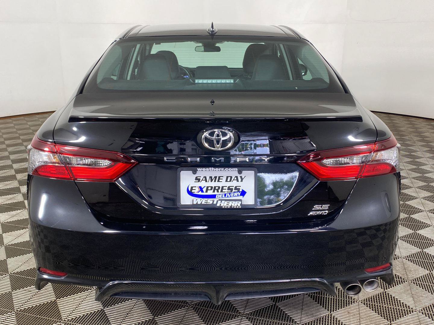 Used 2024 Toyota Camry SE w/ Cold Weather Package AWD/4WD image 20