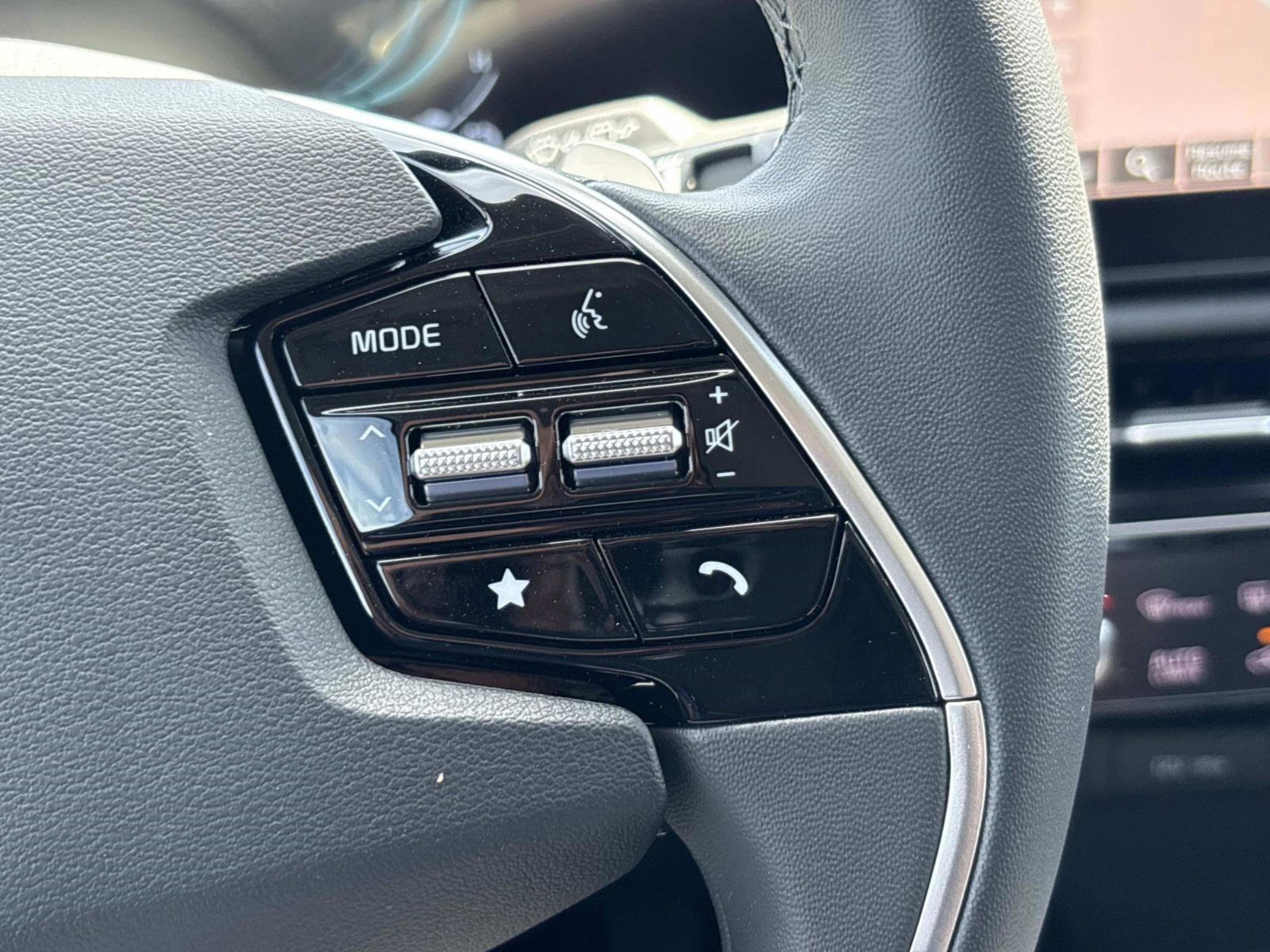 New 2026 Kia Niro EX image 25