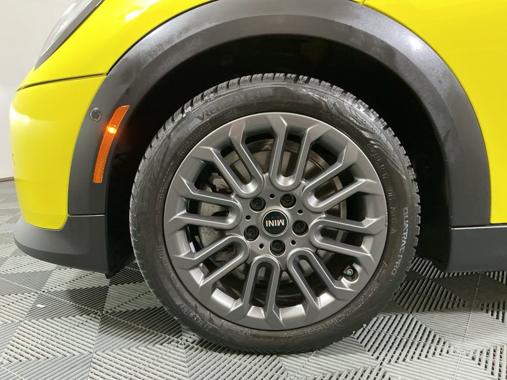 Certified 2025 MINI Cooper S FWD image 28