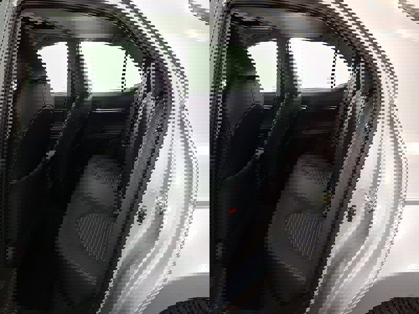 Certified 2021 Toyota Camry SE w/ Cold Weather Package image 20