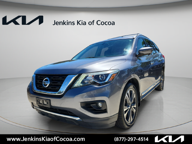 Used 2017 Nissan Pathfinder Platinum FWD image 11