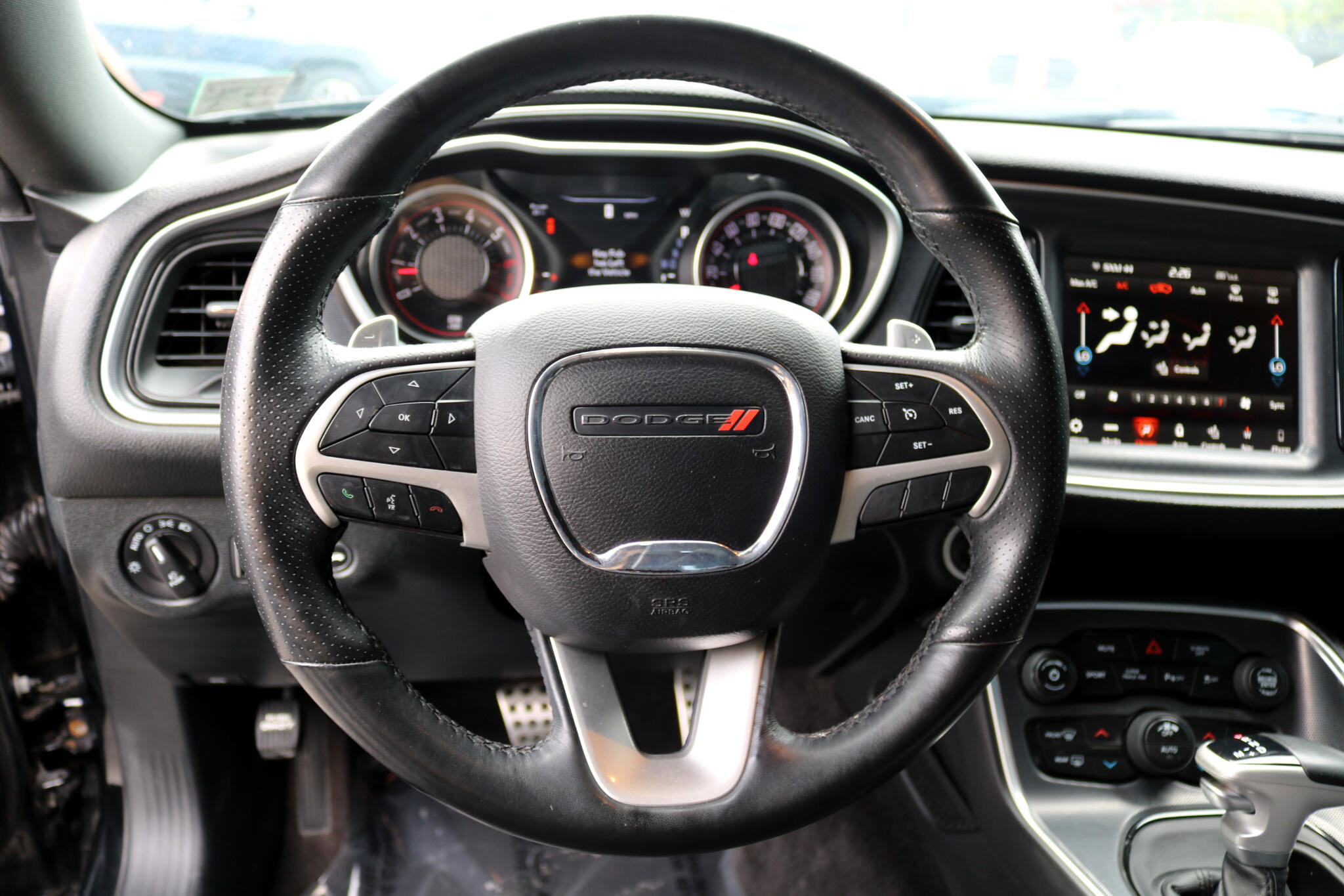 Used 2018 Dodge Challenger R/T Scat Pack w/ Leather Interior Group image 23