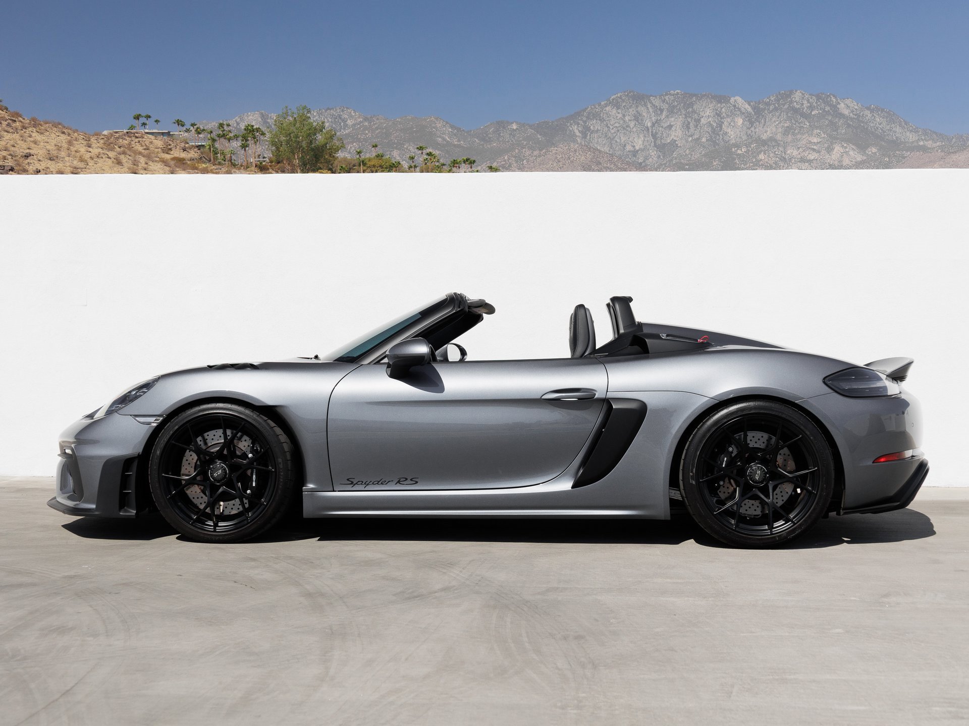 Certified 2025 Porsche 718 Boxster Spyder RS image 2