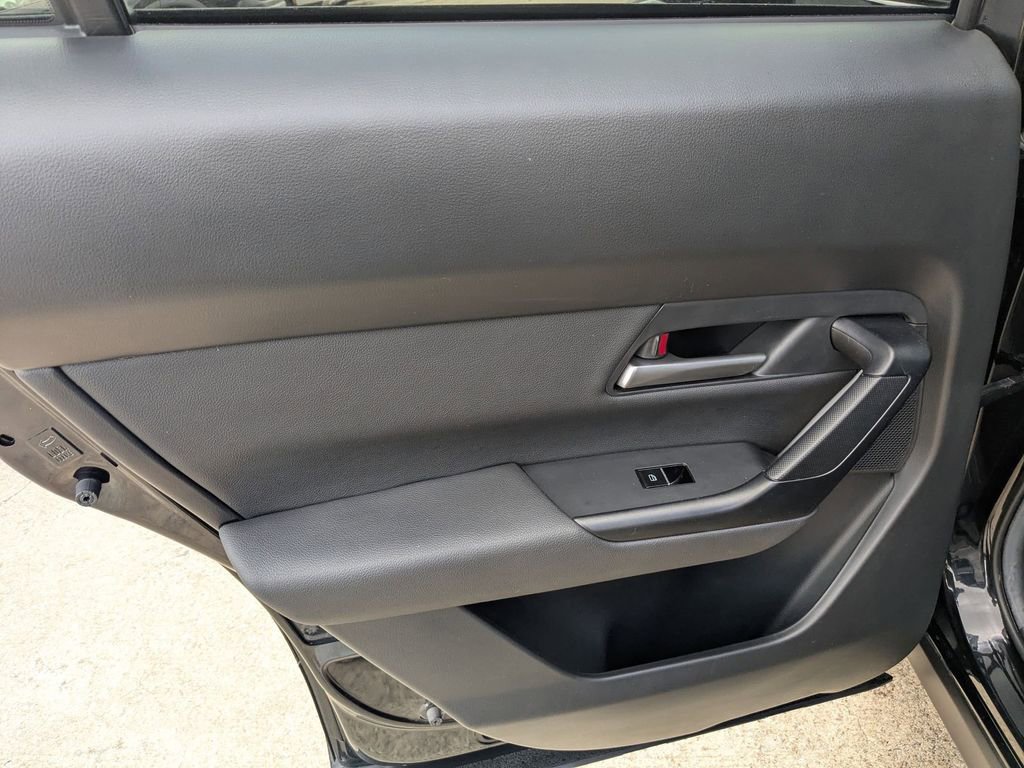 Used 2025 MAZDA CX-50 AWD 2.5 S w/ Premium Package image 26