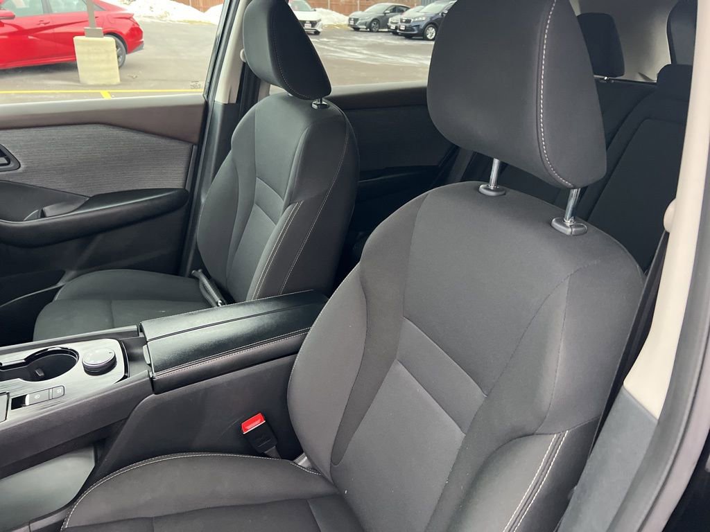 Certified 2023 Nissan Rogue S image 5