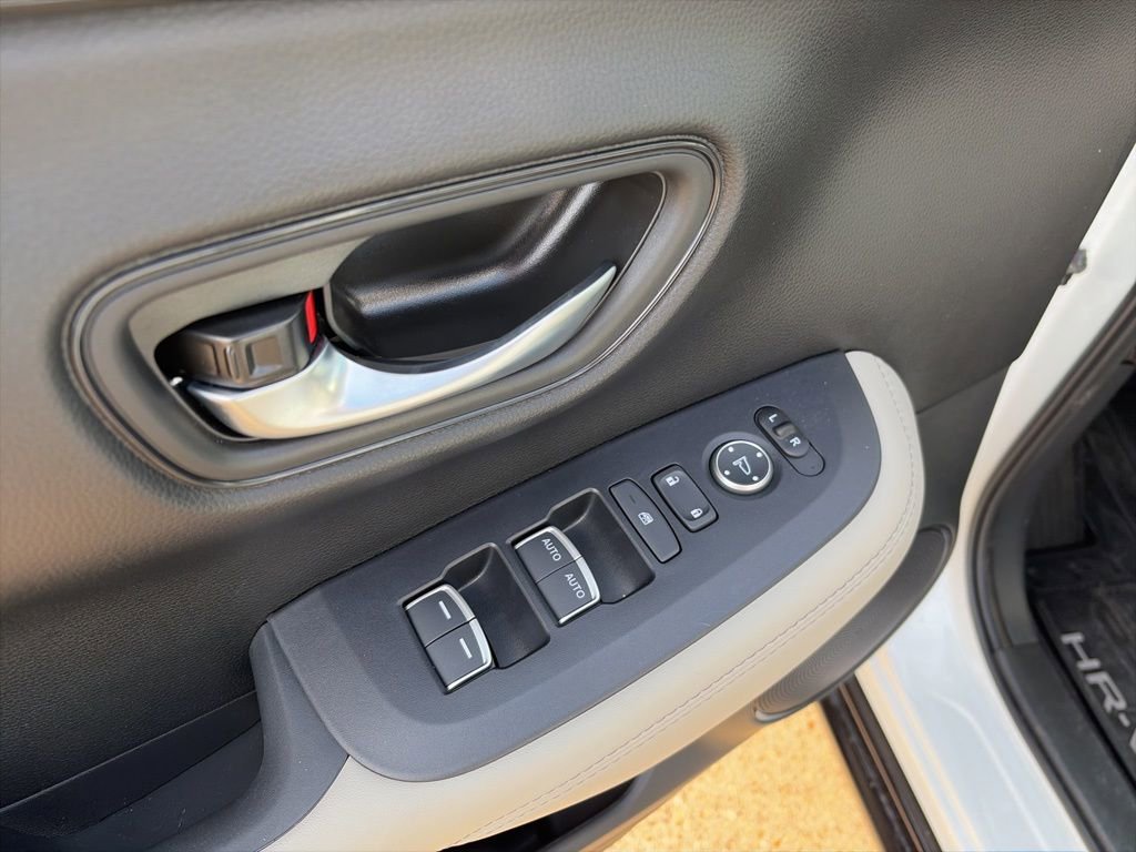 Used 2026 Honda HR-V EX-L image 10