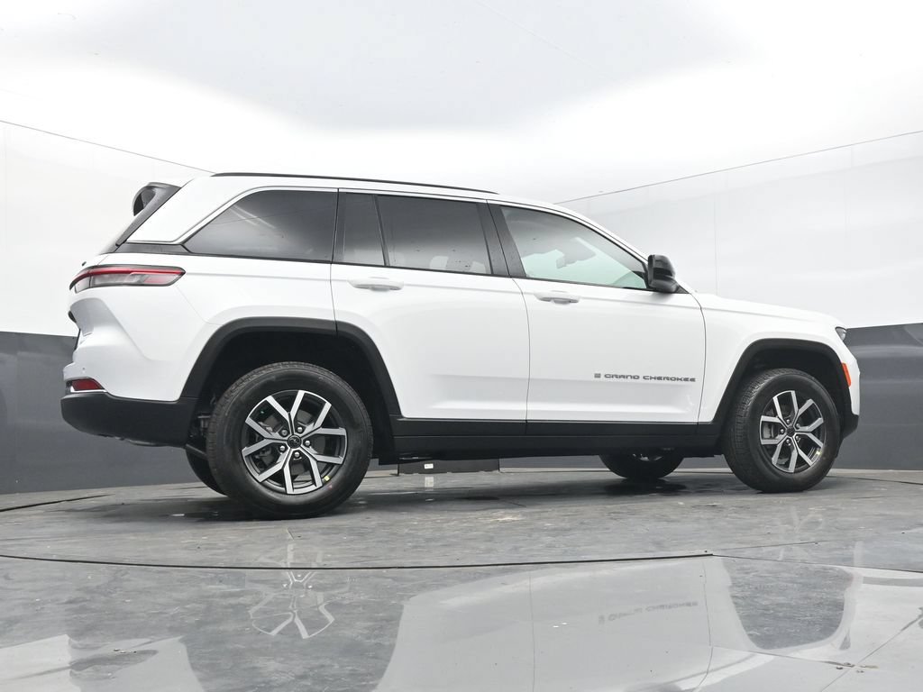 New 2027 Jeep Grand Cherokee Laredo X AWD/4WD image 47