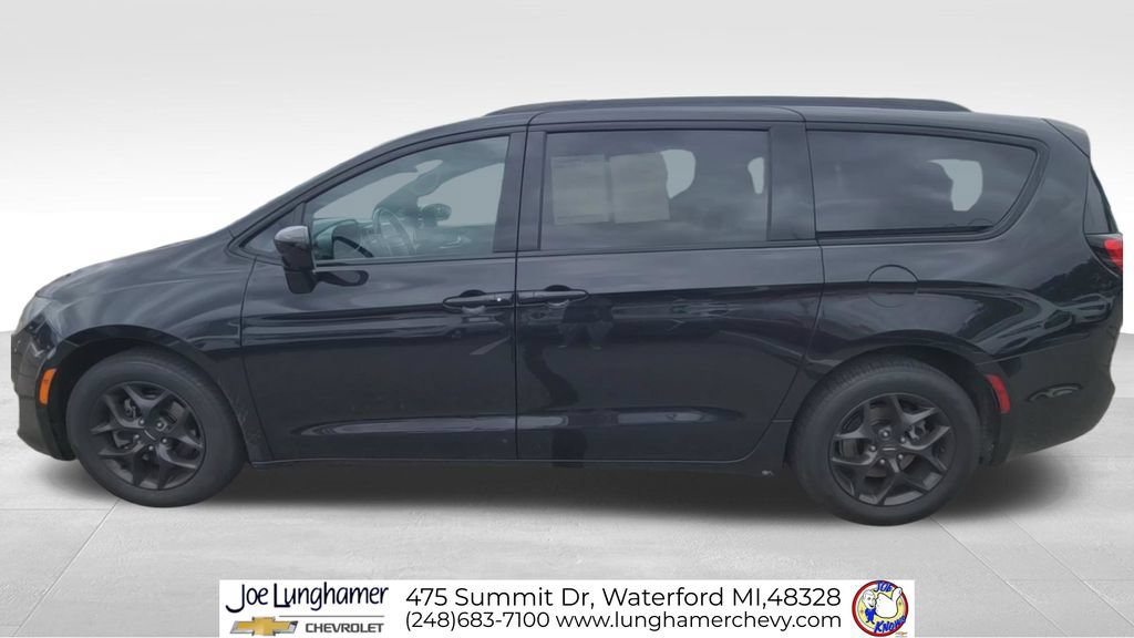 Used 2019 Chrysler Pacifica Touring-L w/ Advanced Safetytec Group FWD image 6