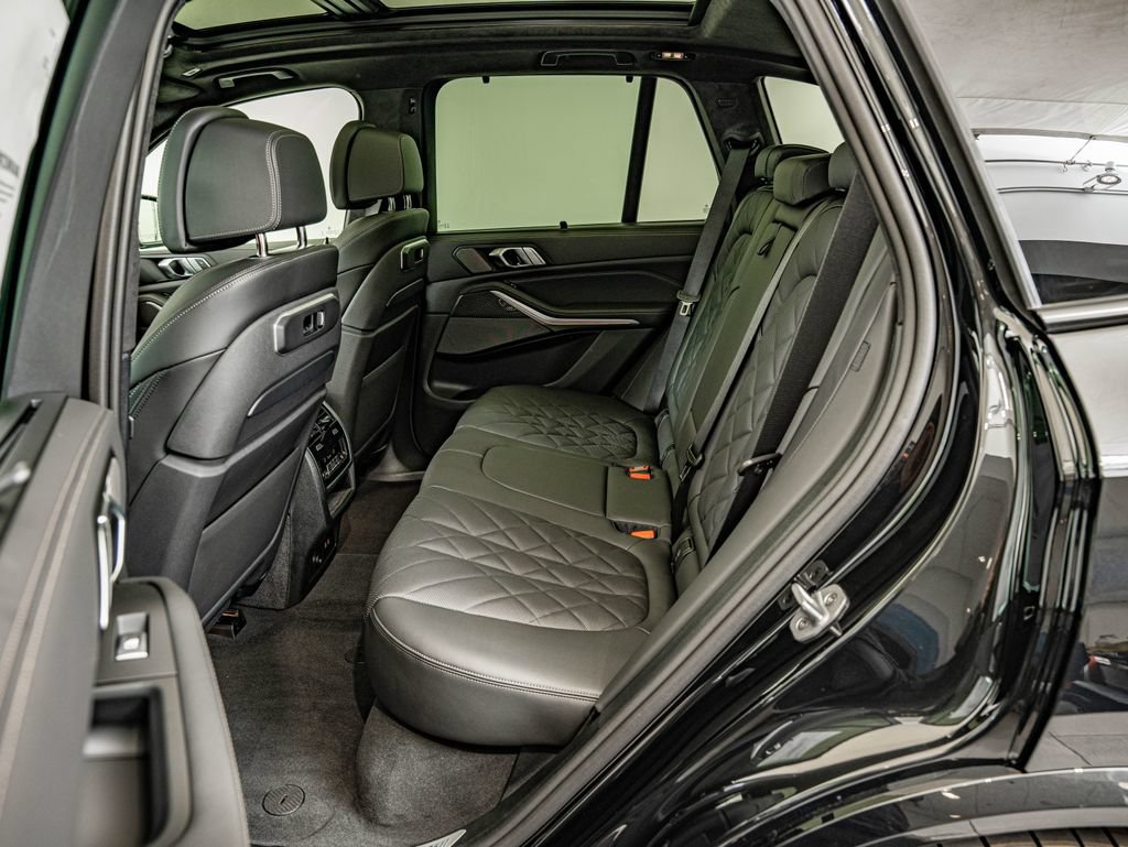 New 2026 BMW X5 M60i AWD/4WD image 32
