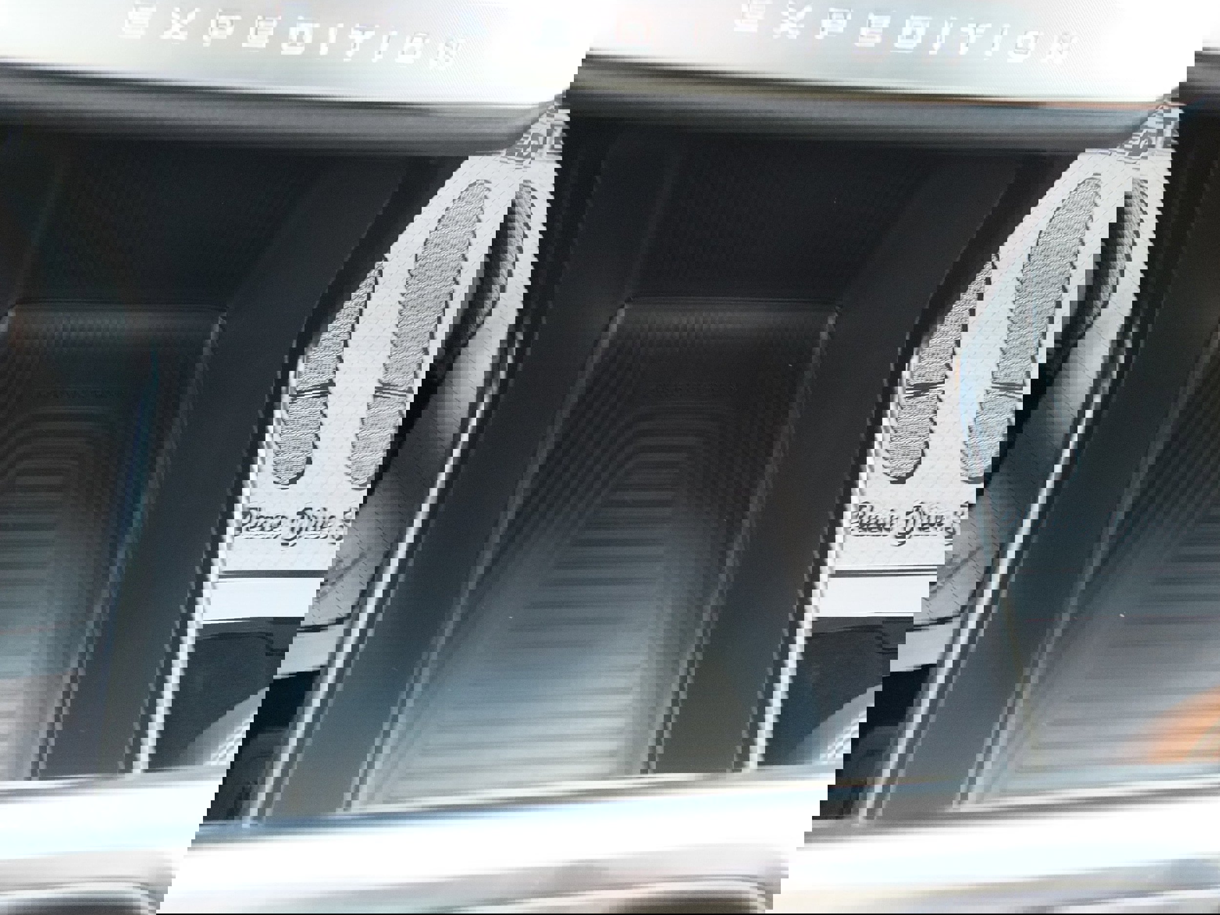 Used 2025 Ford Expedition King Ranch image 28